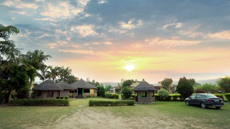 V One Resort - Soho Jim Corbett